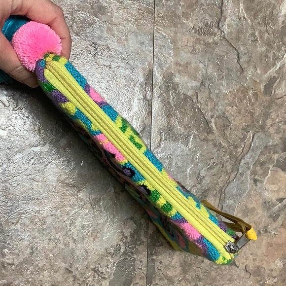 Wayuu needle punch all seeing eye wristlet pouch - Picture 5 of 8